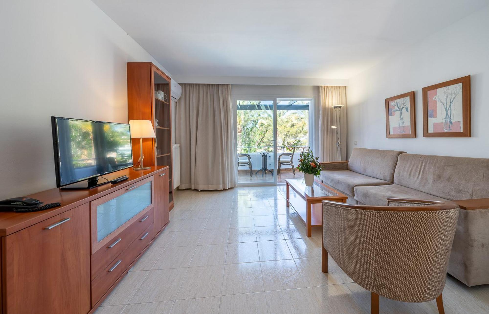 Tilos Aparthotel